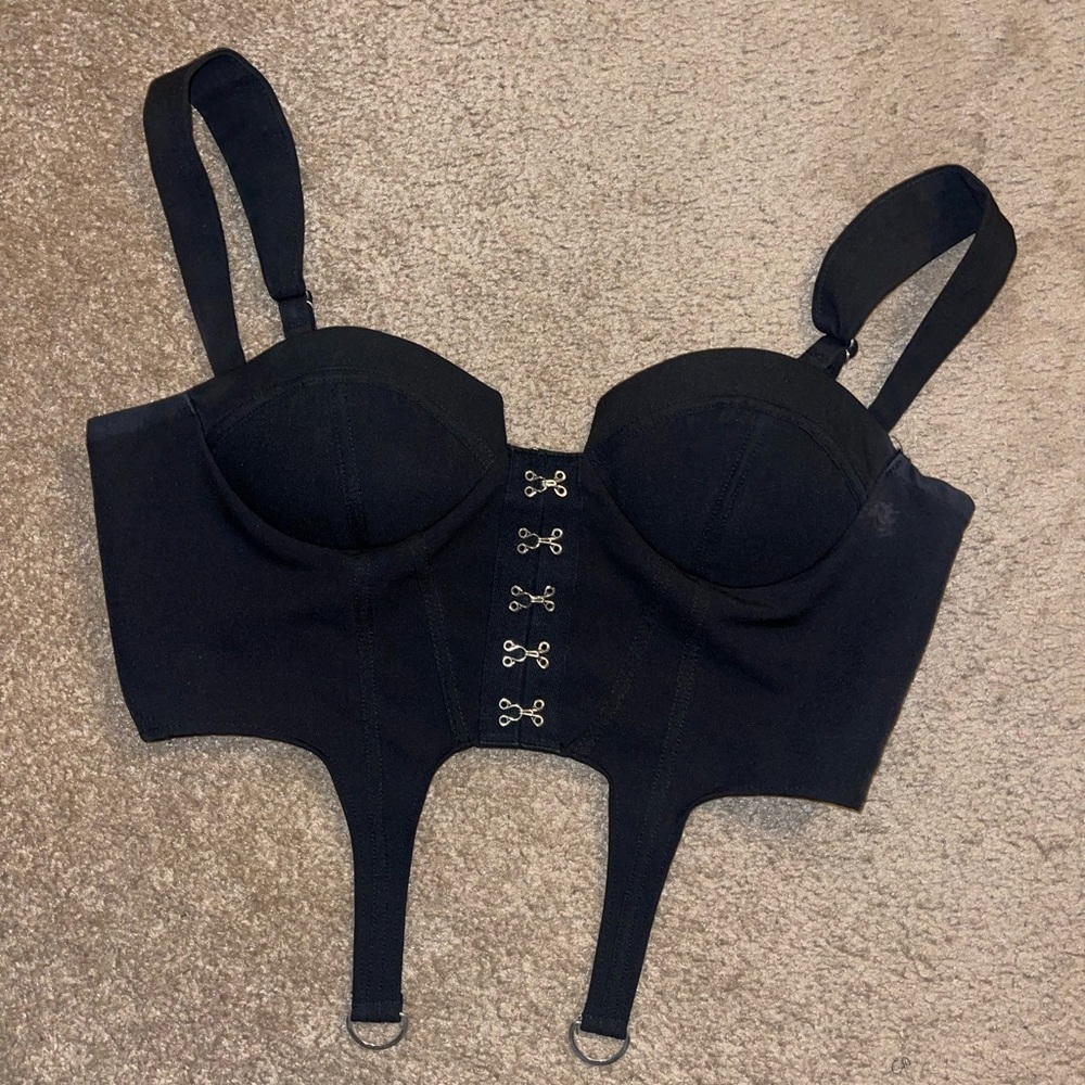 Top Chic Black Bustier Top